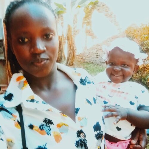 Mpande Juliet with her daughter Skye